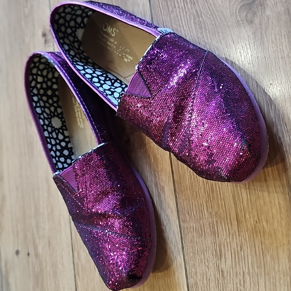 TOMS Purple Glitter Slip-On Shoes / Alpargatas
